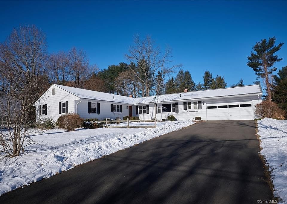 1st image of 42 Brentwood Dr