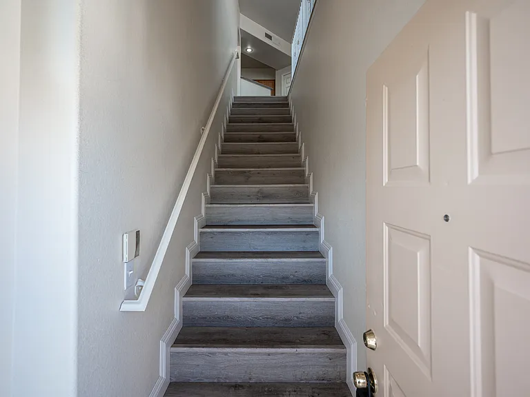 8555 W Russell Rd #2062 — Photo 4