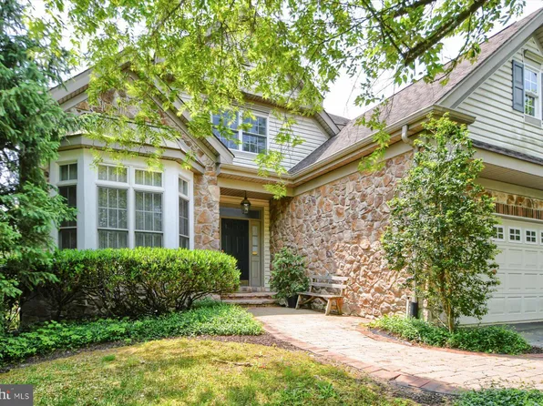 609 Den Ln, New Hope, PA 18938