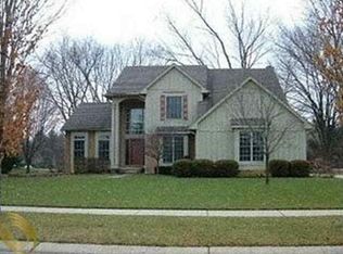 7359 Water Oaks, West Bloomfield, MI 48324