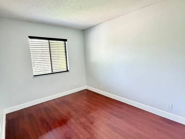 7745 Balboa St — Photo 8