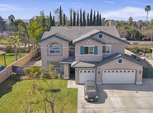 5180 Park Cliff Ct, Riverside, CA 92504