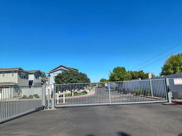 3218 W Glendale Ave #9, Phoenix, AZ 85051