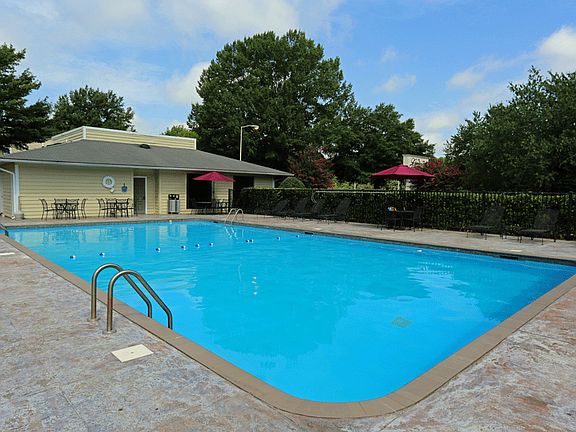 5th image of 4611 Governors House Dr SW APT 710