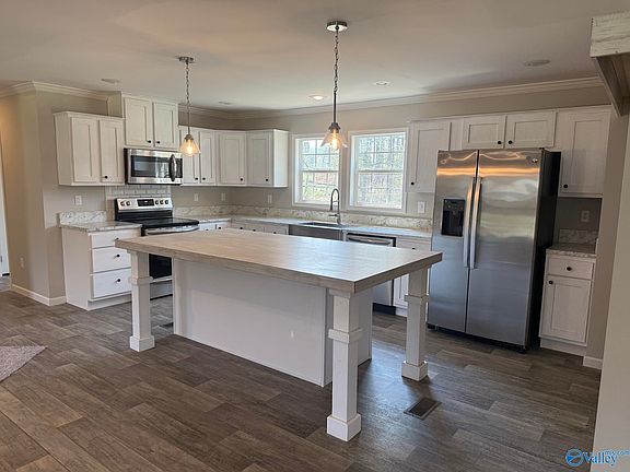 2nd image of 126 Sundown Dr