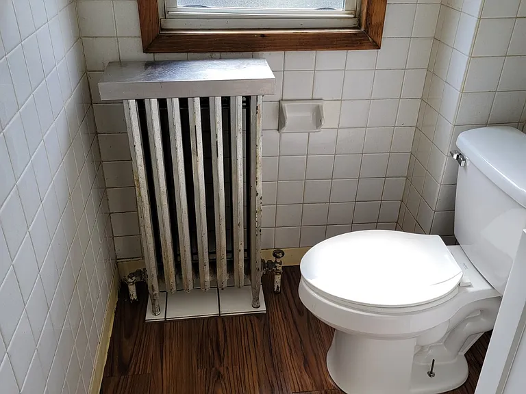 204 Maple Ave — Photo 6