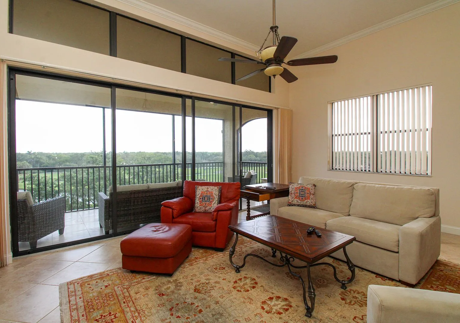 Pelican Bay Calais Annual Or Seasonal Fully Furnished — Photo 4