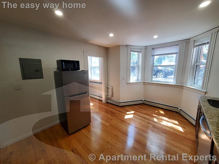 223 Broadway — Photo 1
