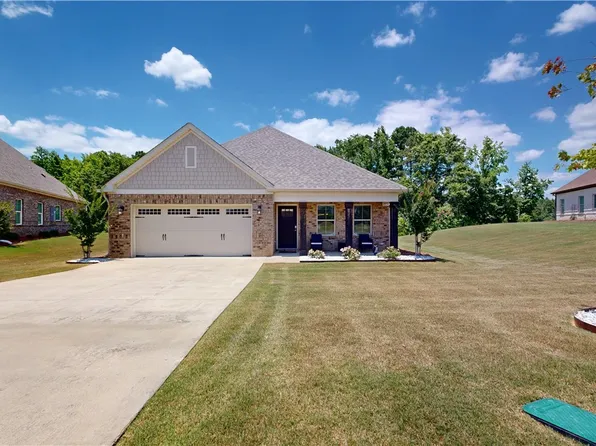 756 Owens Way, Opelika, AL 36804