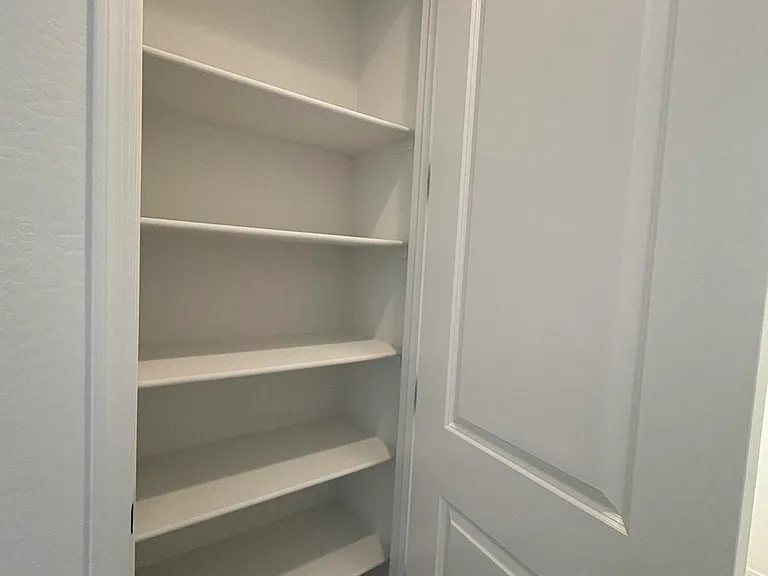 17613 W Georgia Ave — Photo 9