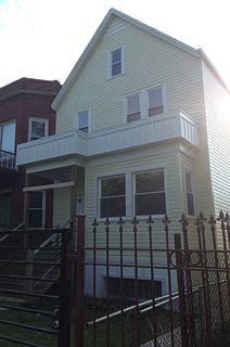 2nd image of 2825 N Mozart St