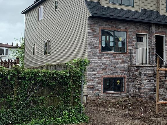 5th image of 92 Monahan Ave