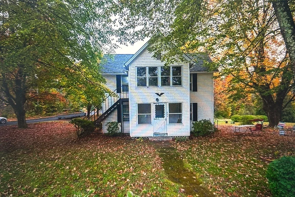 289 Pelham Road - 2 — Photo 1