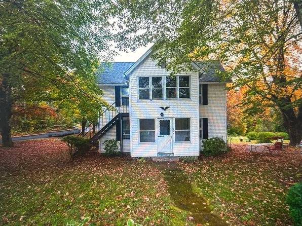 289 Pelham Rd #2, Amherst, MA 01002