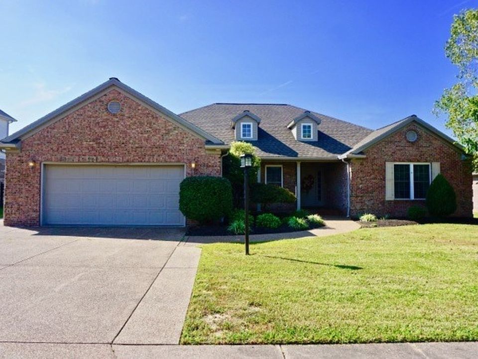 1st image of 915 Johannes Ct