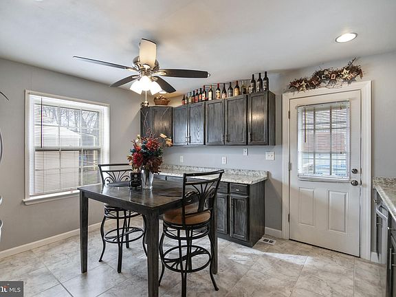 4th image of 1020 Sunnybrook Dr