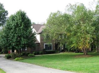 8209 Woodruff Rd, Cincinnati, OH 45255