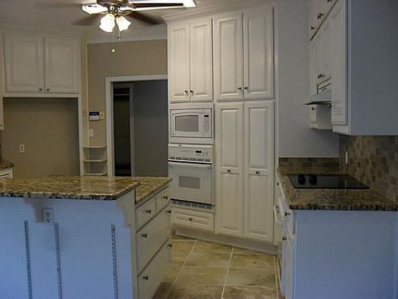 5th image of 1225 Oak Trl