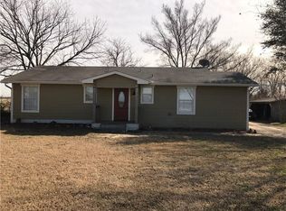 1507 Mosley Rd, Ennis, TX 75119