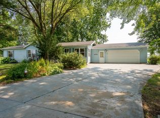 3349 Doyle Ln, Oshkosh, WI 54902