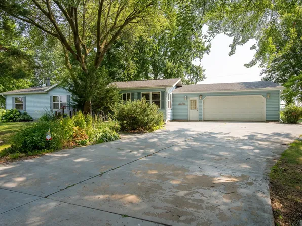 3349 Doyle Ln, Oshkosh, WI 54902