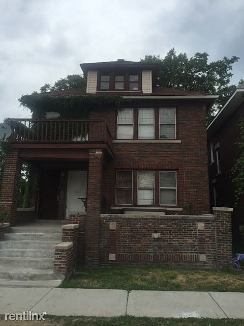 564-6 St Clair