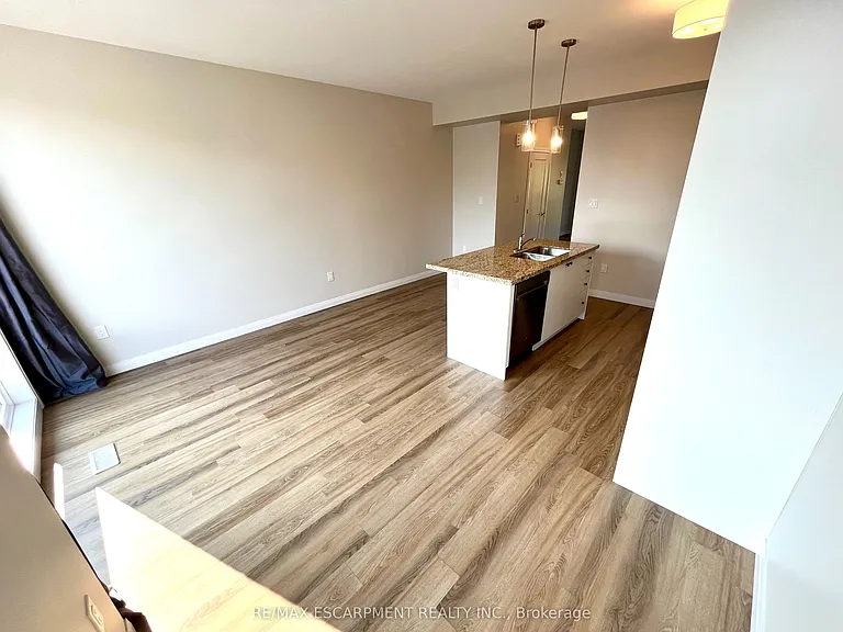 270 Melvin Ave #21 — Photo 15
