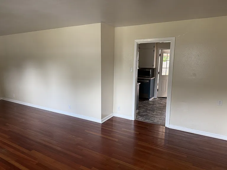 162 Milford Dr — Photo 10