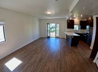 920 Lowena Dr #6, Santa Barbara, CA 93103