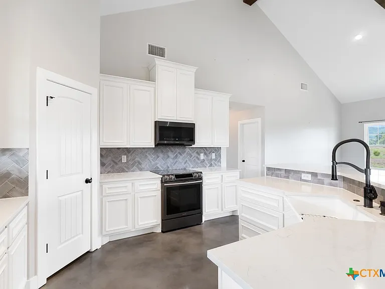 4574 Bump Gate Rd — Photo 8