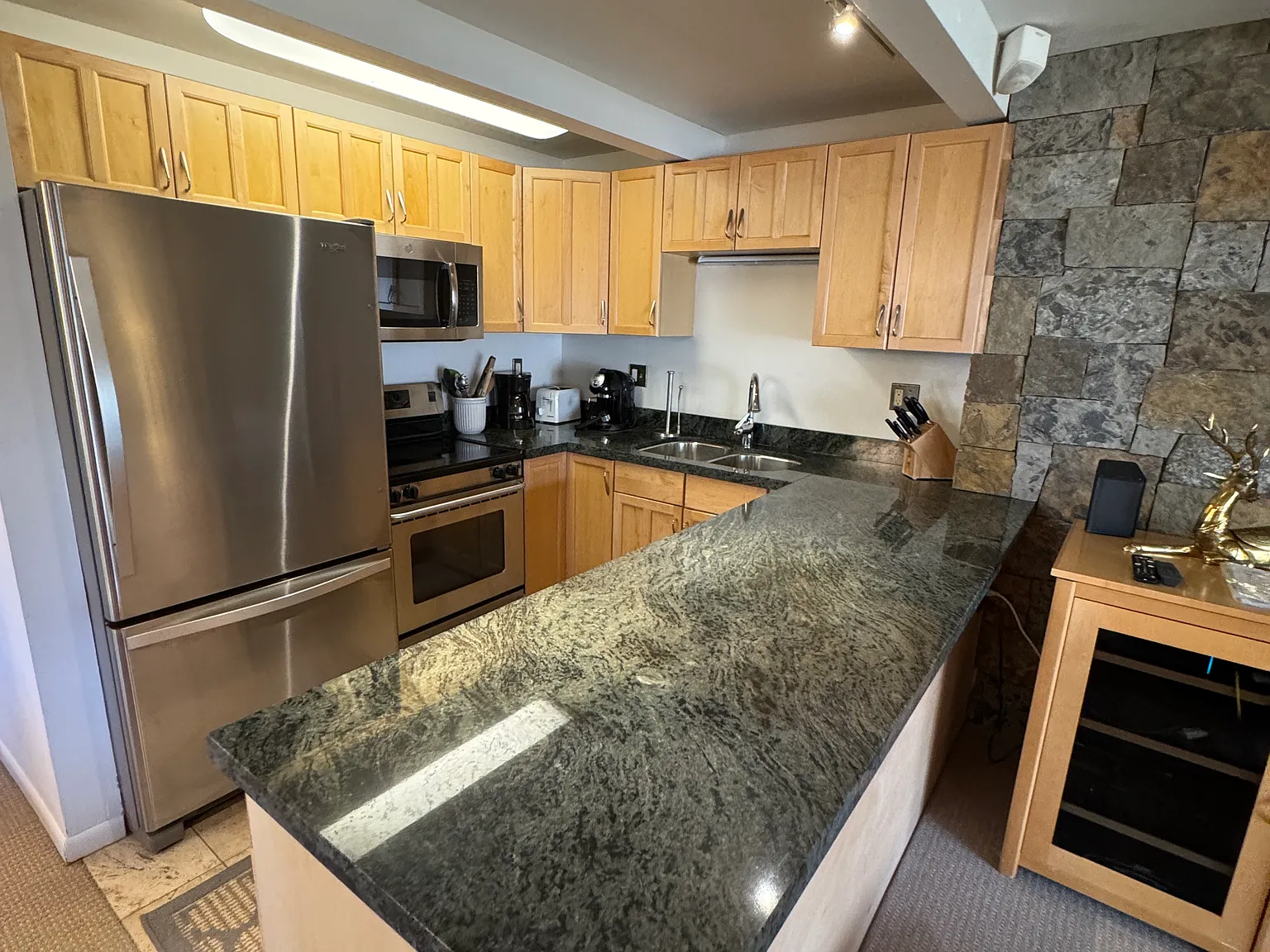 1 bed, 557 sqft, $7,500 — Photo 4