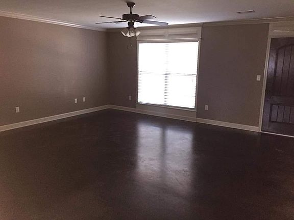 4th image of 1801 Sara Ct