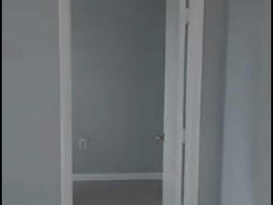 1st image of 203 Peshine Ave #2R