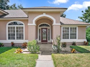 561 Pin Oak Ct, Green Cove Springs, FL 32043