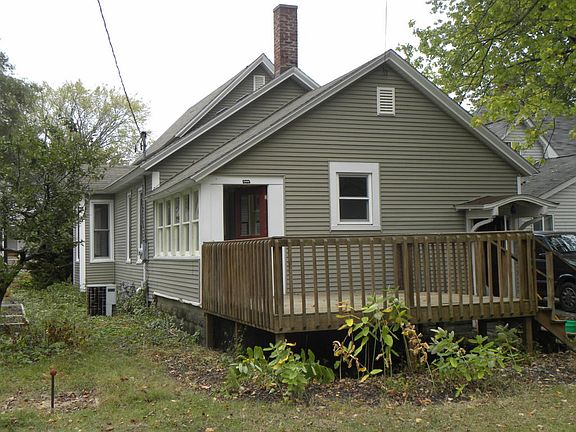 4th image of 110 E 16th St