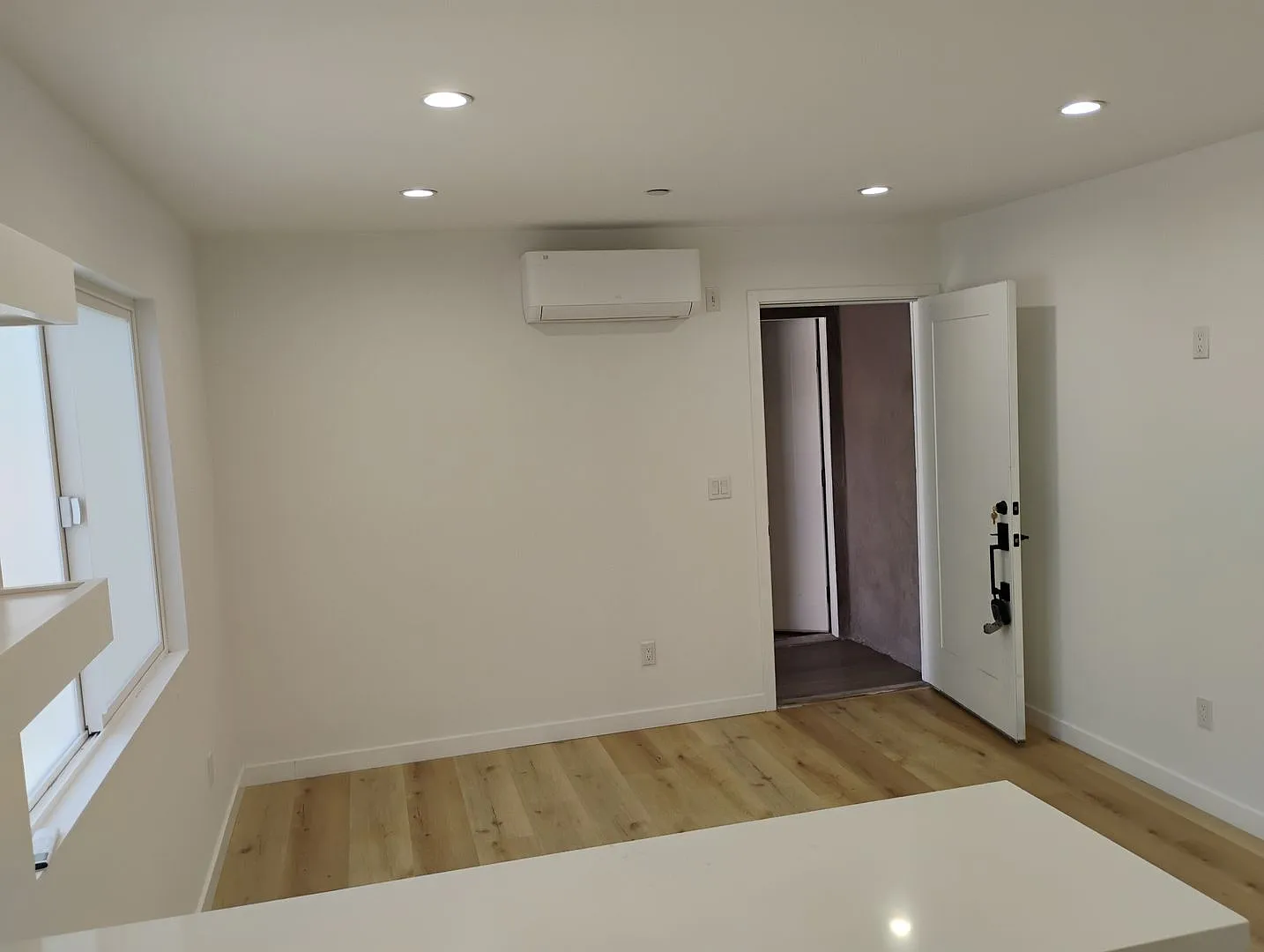 6060 La Prada — Photo 3