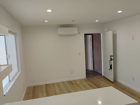 3rd image of 6060 La Prada St #6062
