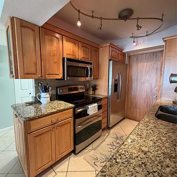 3806 Gulf Of Mexico Dr #C211 — Photo 5