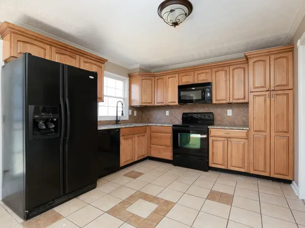 1720 Scarborough Ct, Lexington, KY 40505