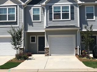 208 Button Willow St, Taylors, SC 29687