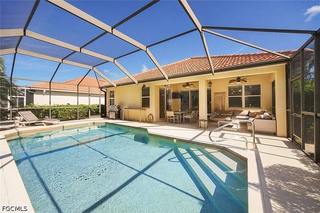 3 bed, 2.0 bath, 1823 sqft, $5,500 — Photo 3