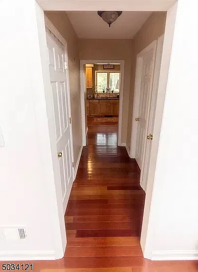 4 bed, 1904 sqft, $3,300 — Photo 3