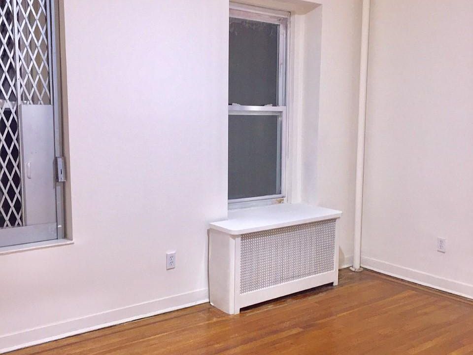1st image of 3620 Parsons Blvd APT 1D