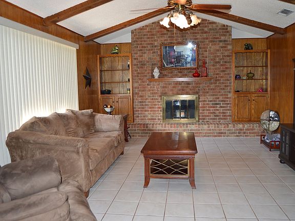 5th image of 2707 Lindenwood Dr