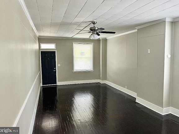 3rd image of 721 N 18th St