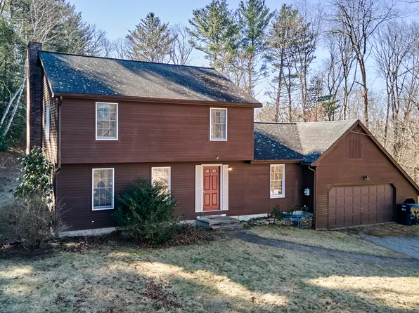 105 Hurry Hill Road, Putnam, CT 06260