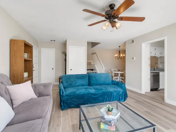 14800 Enterprise Dr APT 10D, Farmers Branch, TX 75234