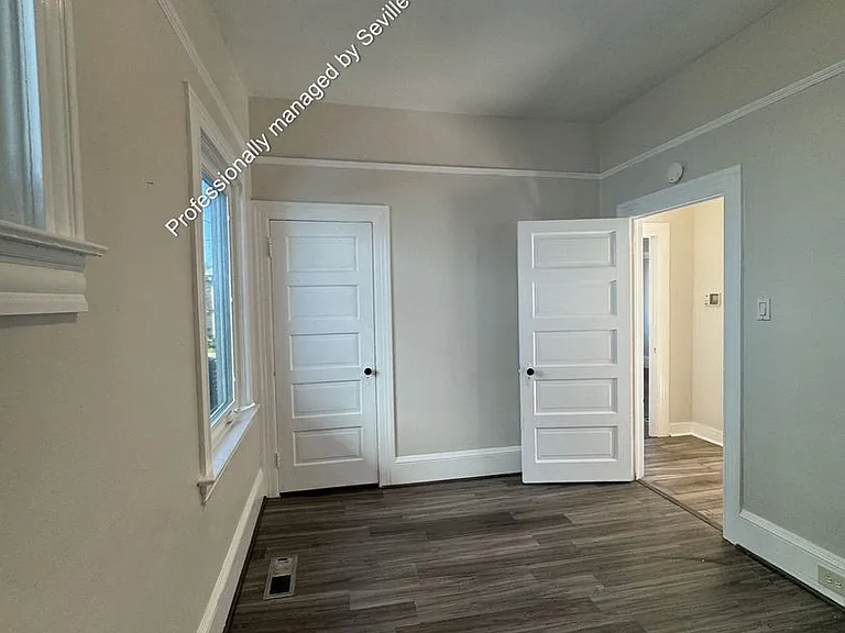 6525 Herzog St — Photo 35
