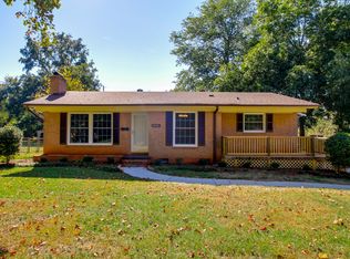 4008 Seaforth Dr, Charlotte, NC 28205