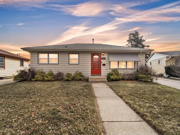 1915 Jupiter AVENUE, Racine, WI 53404